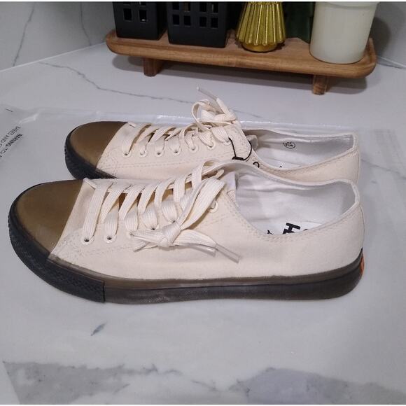[H161] NWT North Star Canvas Two-Tone Sneakers, Men's Size 9 - Picture 6 of 10